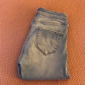 Abercrombie & Fitch Skinny Ankle Jeans!